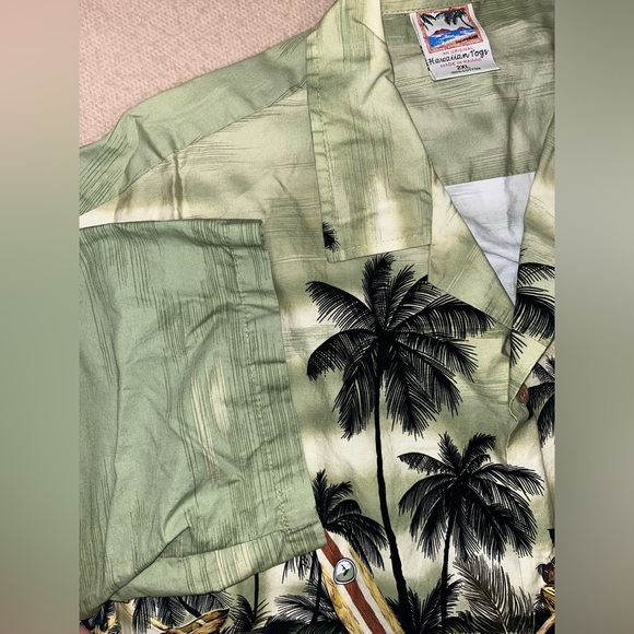 Hawaiian Togs Men’s Button Down Shirt - Picture 11 of 14